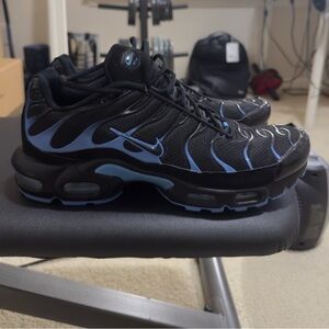 NIKE AIR MAX PLUS LIMITED EDITION MENS 10.5